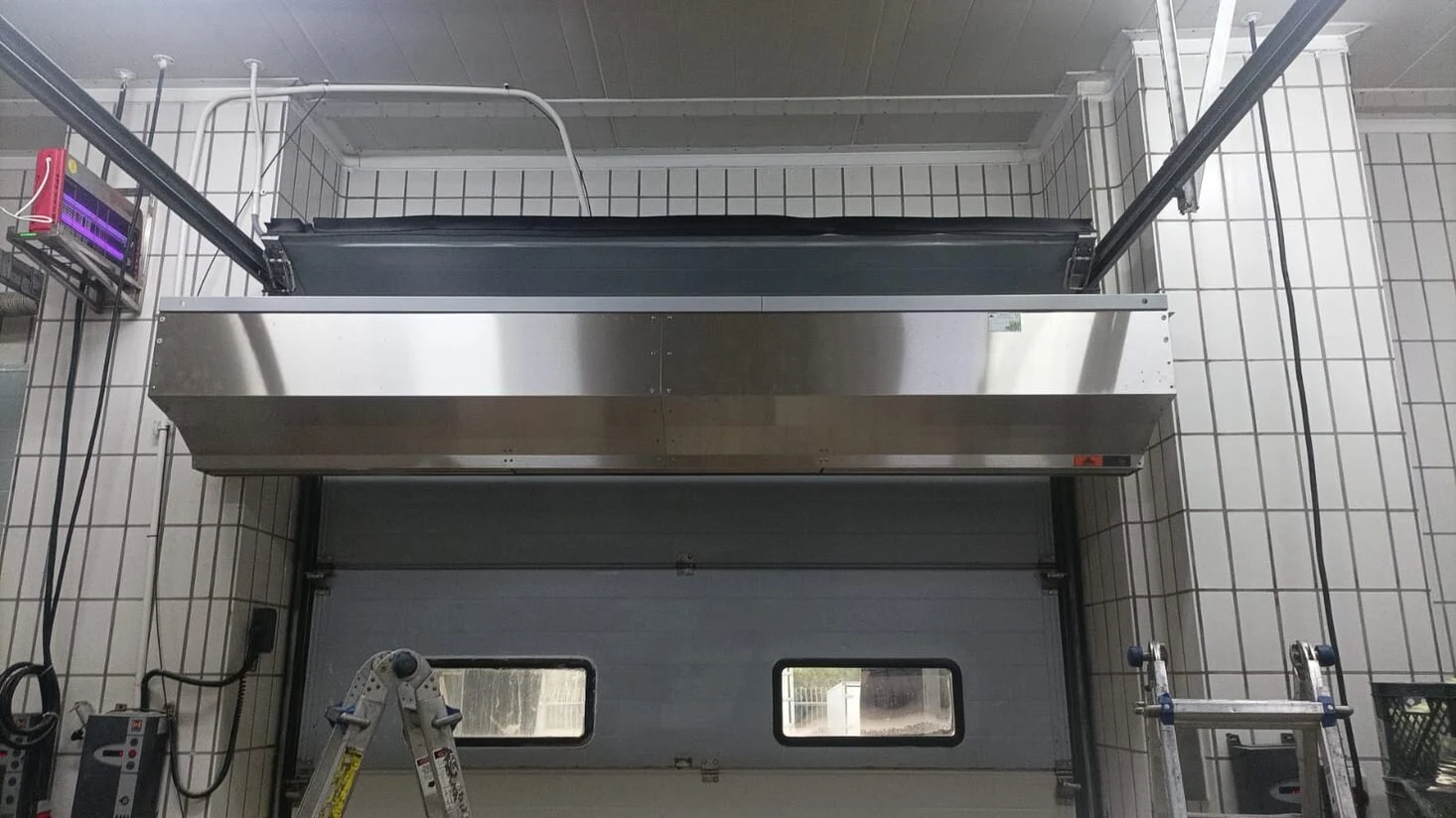 Type of air curtains in Aquat for food industry by stavoklima