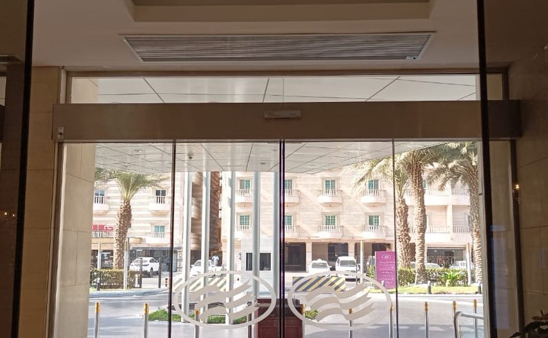 Air curtain installation in Saudi Arabia