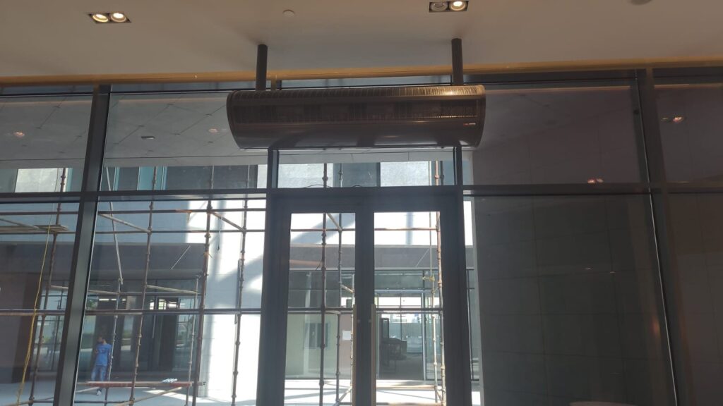 Installation of air curtains in Jeddah and their types - air curtain inside or outside