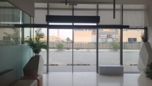 Air curtains for open doors in Saudi Arabia