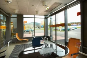 Air Curtains vs. Automatic Door Systems: Which Is Better and Why? Air Curtains vs. Automatic Door Systems: Which Is Better and Why?