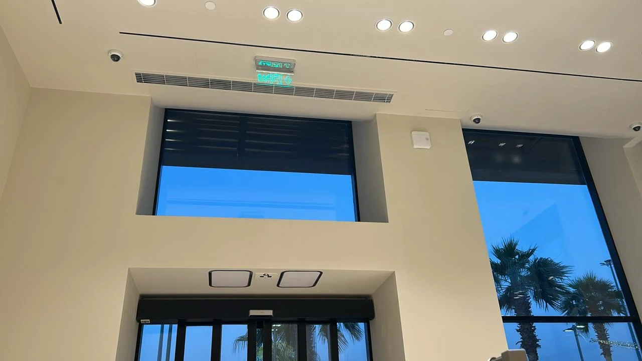 ستائر هواء ستافوكليما (Li Recessed) في ماسيمو دوتي ستائر هواء ستافوكليما (Li Recessed) في ماسيمو دوتي