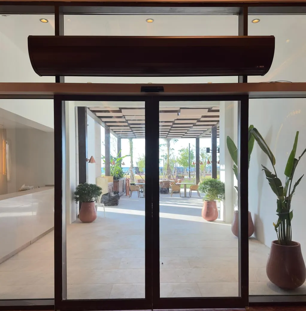 تركيب الستائر الهوائية الفاخرة في فندق ريكسوس (Rixos Hotel) الستائر الهوائية الفاخرة في فندق ريكسوس