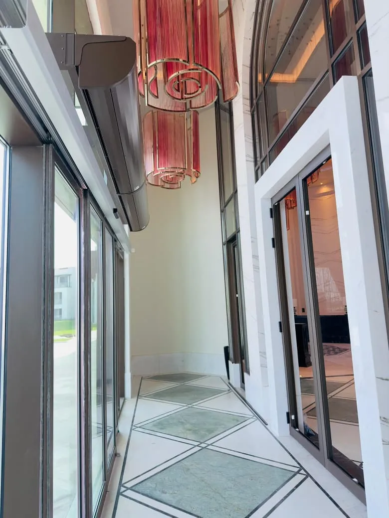 تركيب الستائر الهوائية الفاخرة في فندق ريكسوس (Rixos Hotel) الستائر الهوائية الفاخرة في فندق ريكسوس